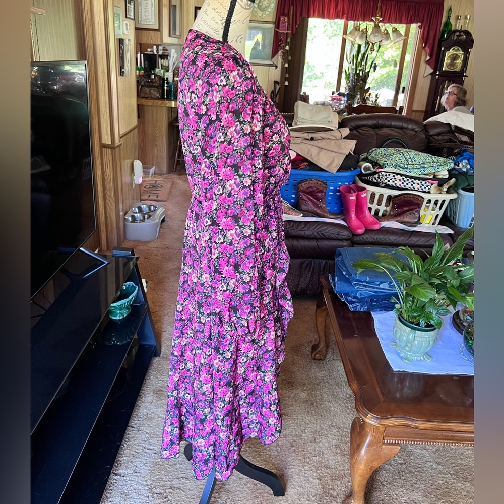 Boohoo Floral Long Sleeve Dress - Pink and Purple - Picture 14 of 16